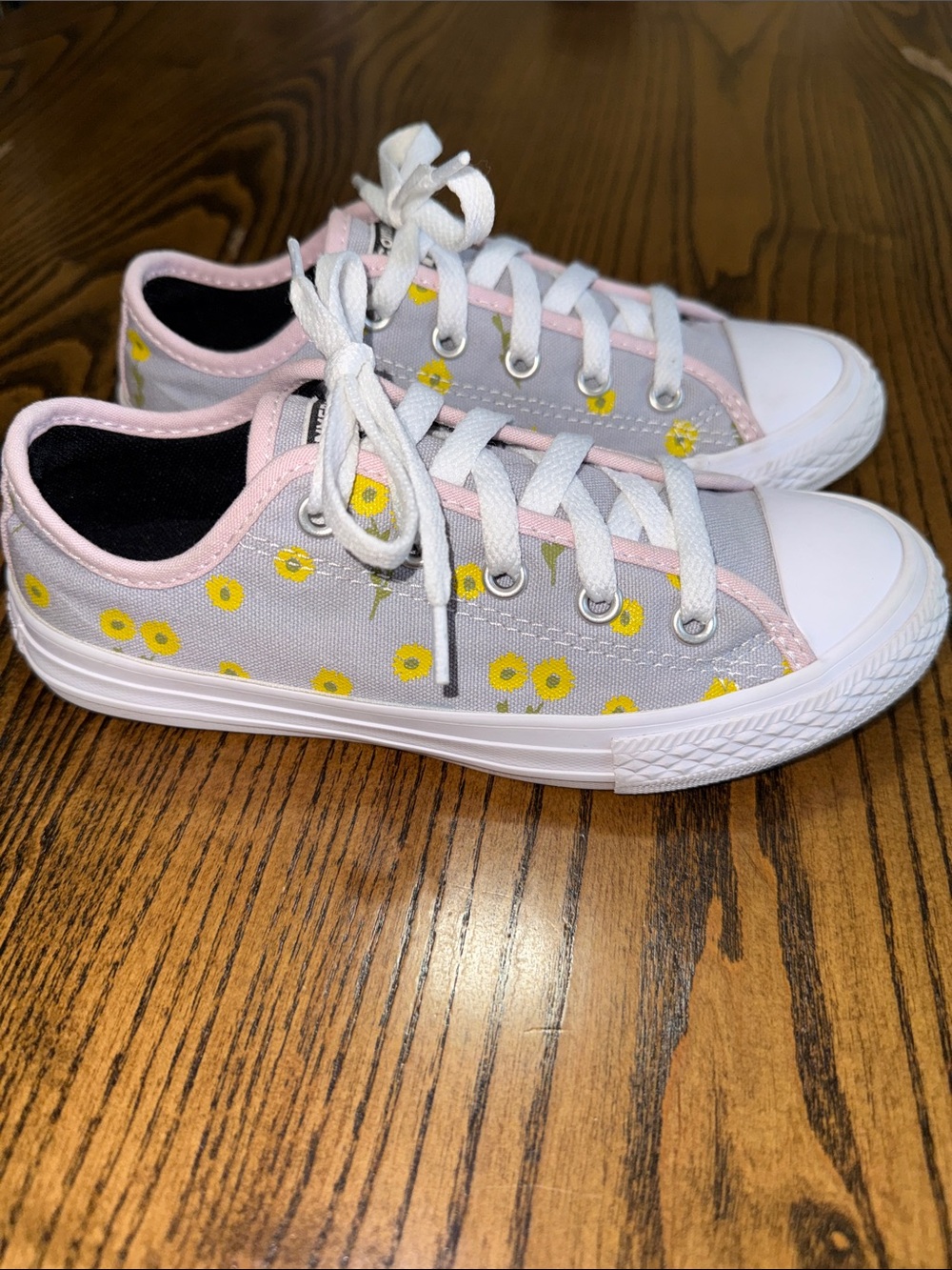 Girls Converse